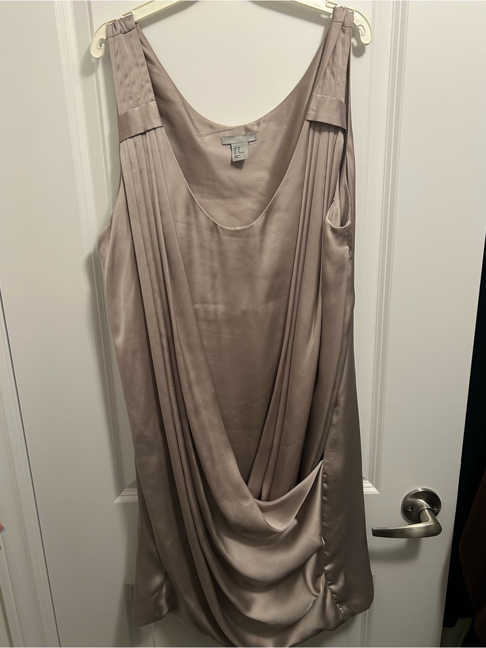 H&M Sleeveless Draped Satin Dress - silver